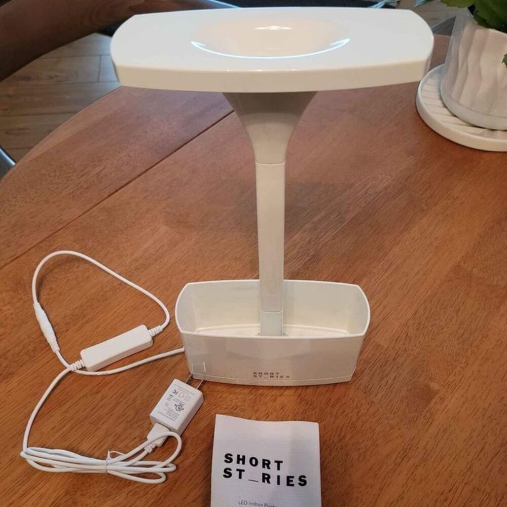 SHORT STORIES LED Indoor Planter